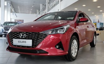 Легендарный Hyundai Solaris. С выгодой в апреле до 120 000 ₽.