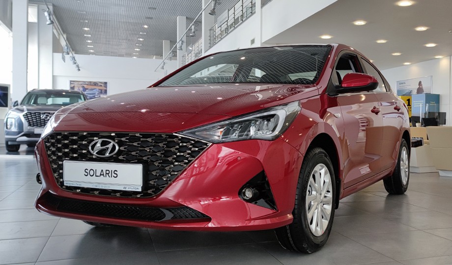 Легендарный Hyundai Solaris. С выгодой в апреле до 120 000 ₽.
